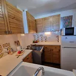Apartamento Acogedor En L'escala Con Terraza Cerca De La Playa - Hisp-236-156