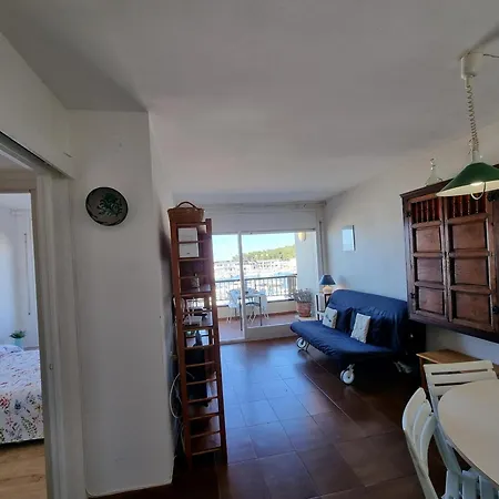 Acogedor En L'escala Con Terraza Cerca De La Playa - Hisp-236-156 شقة
